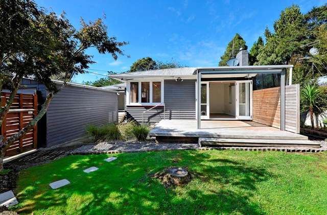 198 Woodlands Park Road Titirangi_1