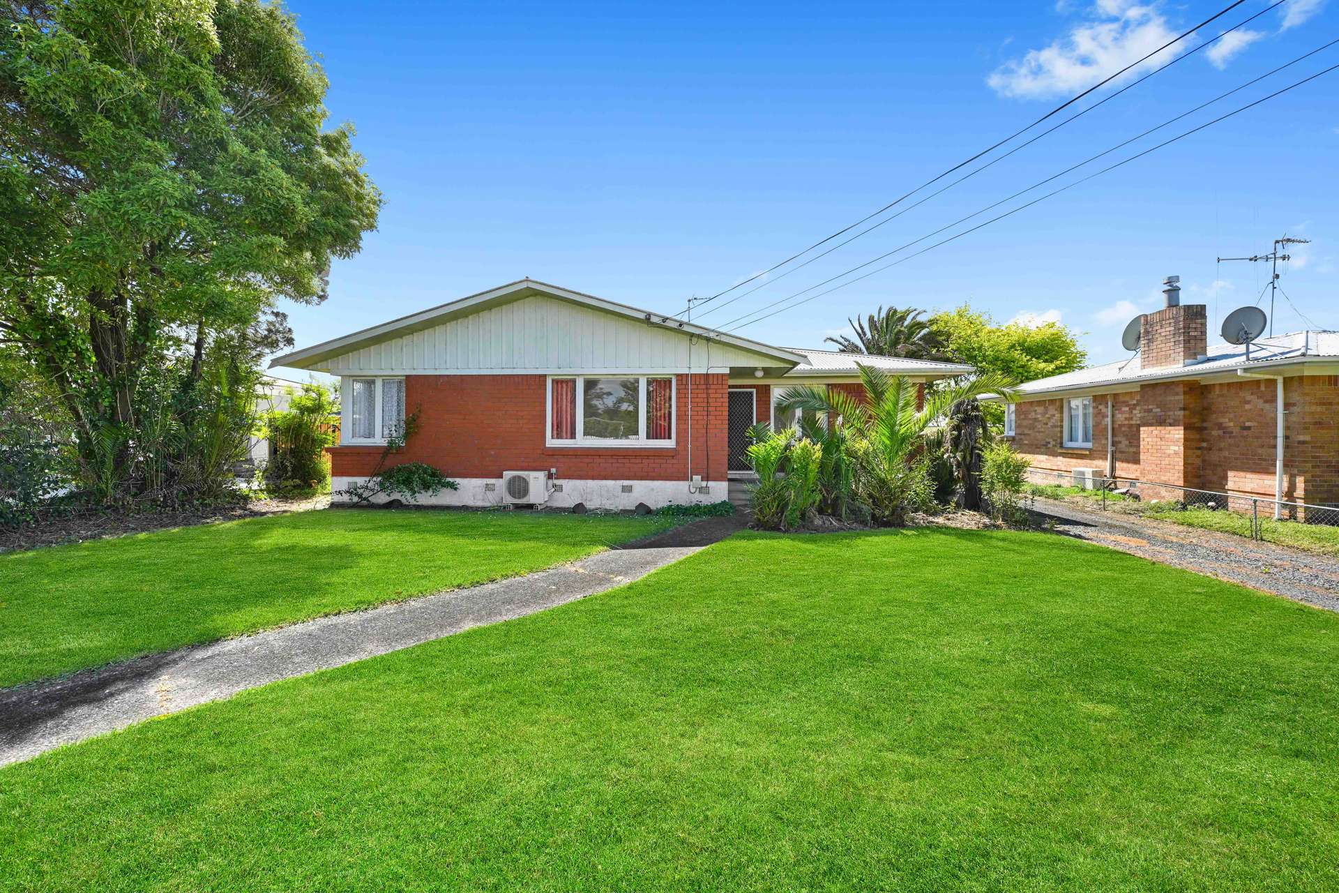 15 Sheridan Street Silverdale Hamilton City Houses for Sale One