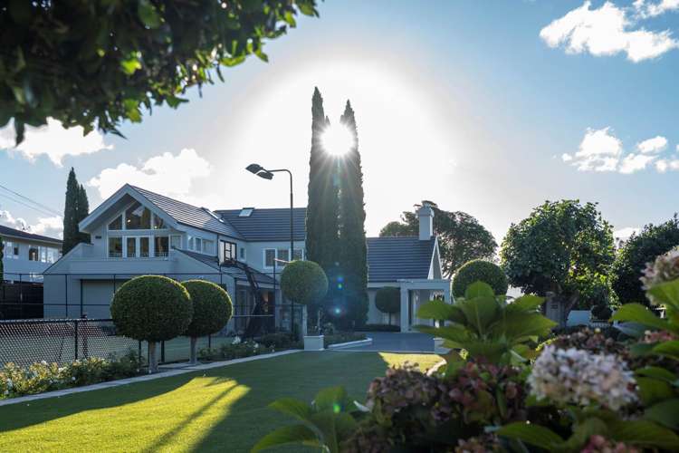 286 Hurstmere Road_0