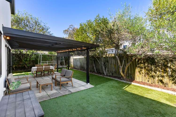 2/34 Selwyn Crescent Forrest Hill_13