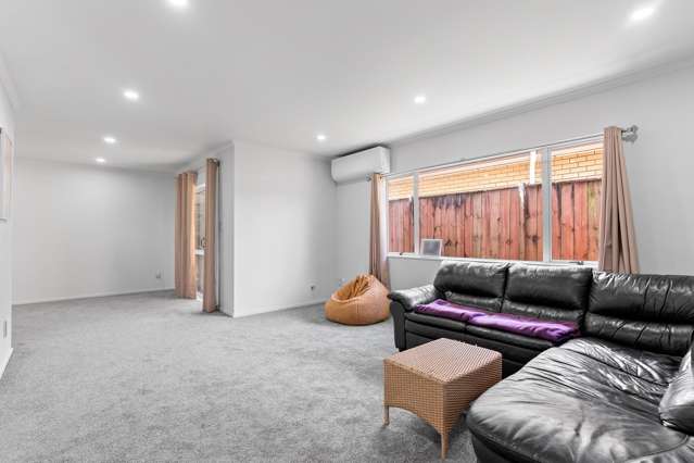 25 Speyside Crescent Flat Bush_4