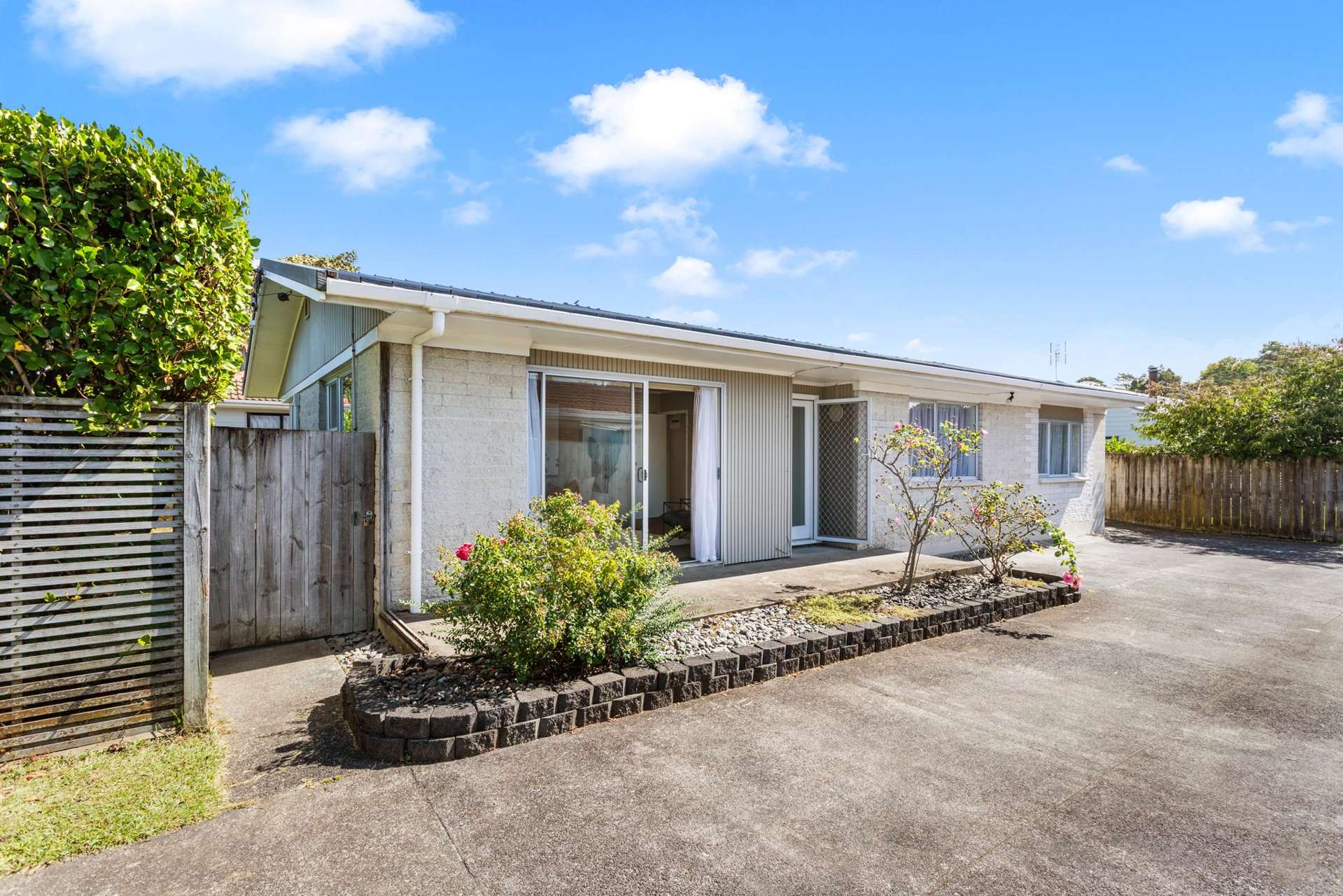 1/83 Glendale Road Glen Eden_0