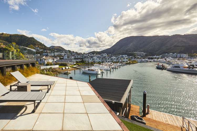 69 Waikawa Road Picton_15