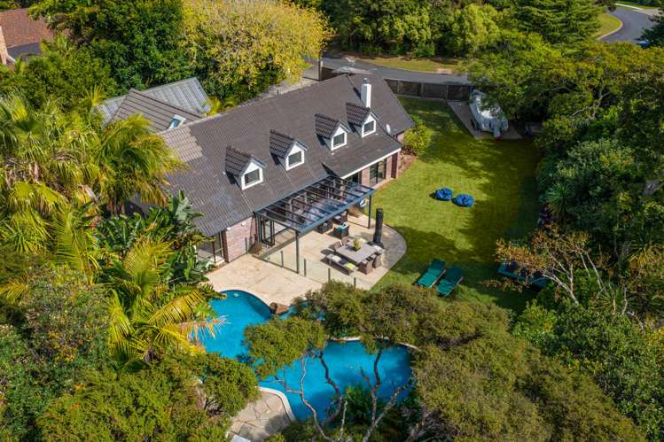 25 Kingfisher Grove Greenhithe_23