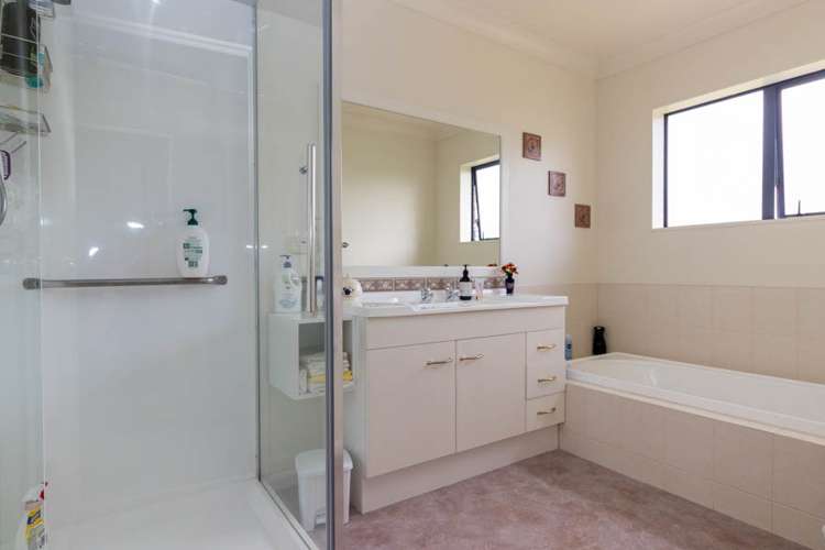 39 Thames Road Paeroa_10