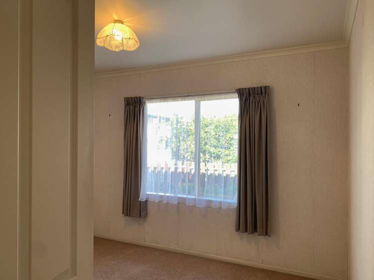 11c Norman Street Brooklands_21