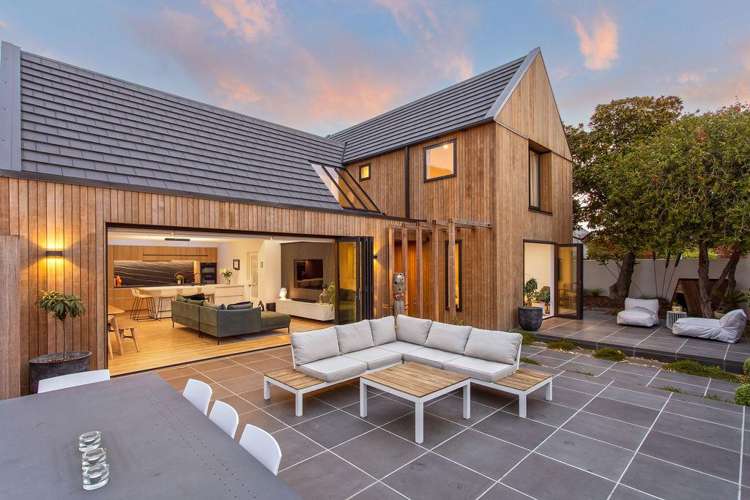 2 Wairarapa Terrace Fendalton_1