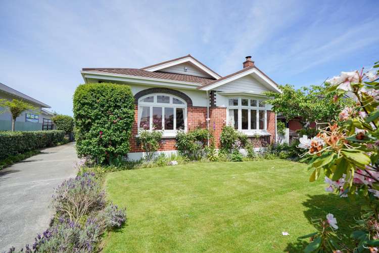 255 Herbert Street Windsor_15