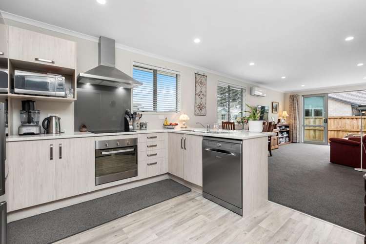 8/162 Waihi Road Judea_3