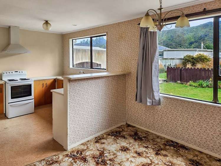 343 Wellington Road 10629_1