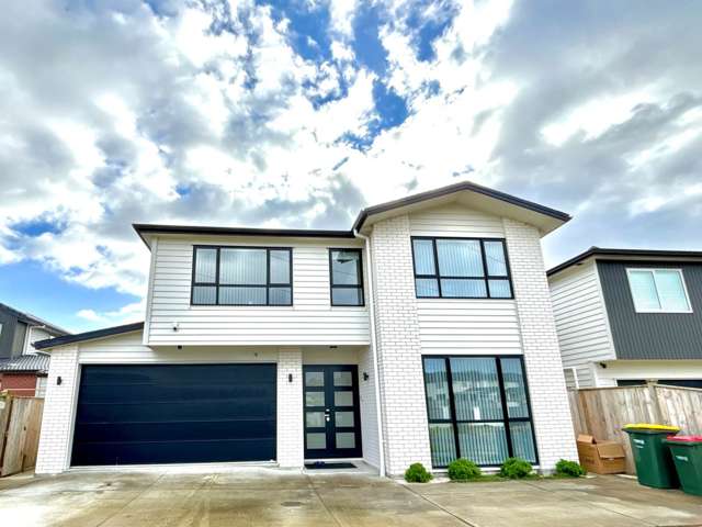 Stunning 6-Bedroom Executive Home in Flat Bush