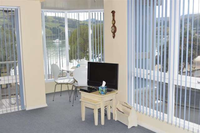 79h Beach Road Akaroa_3