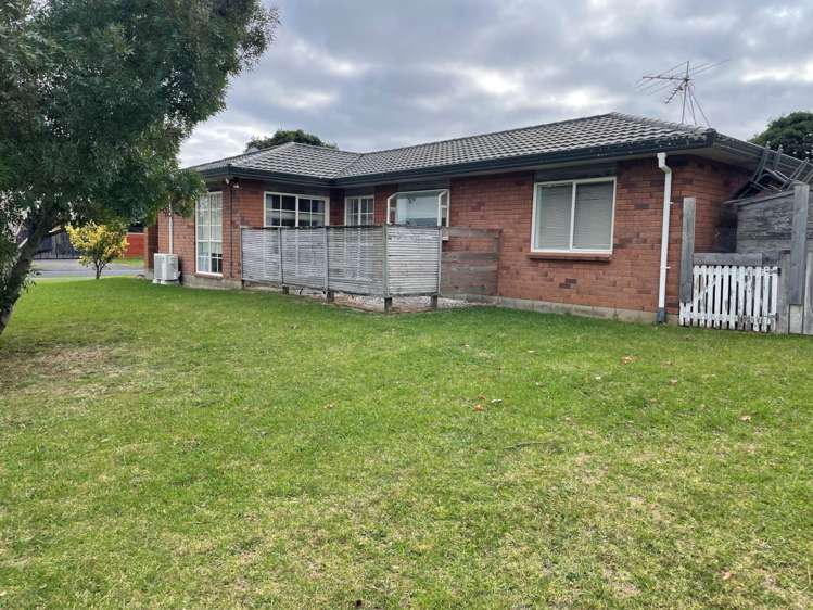 12 Settlers Cove Manurewa_1