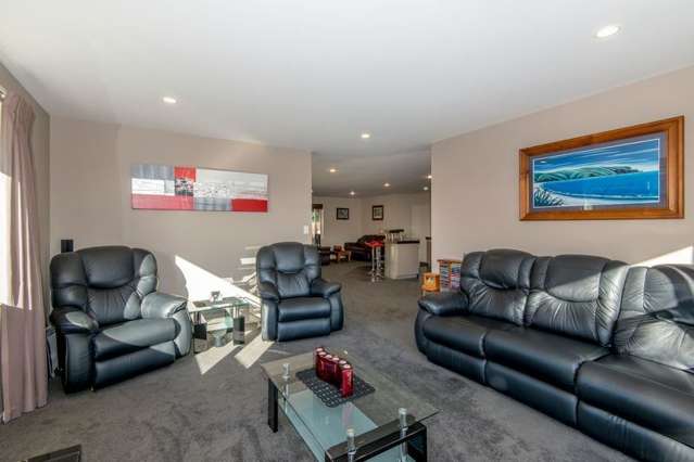 33 Pohutukawa Crescent Parklands_4