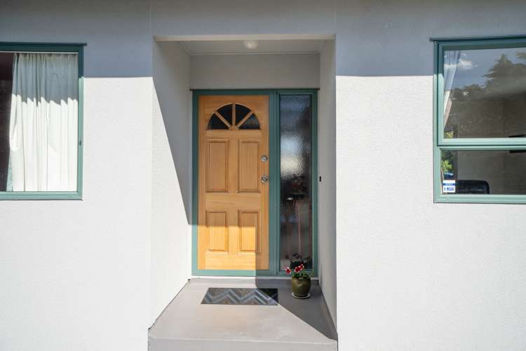 15 Hawtrey Terrace Johnsonville_16