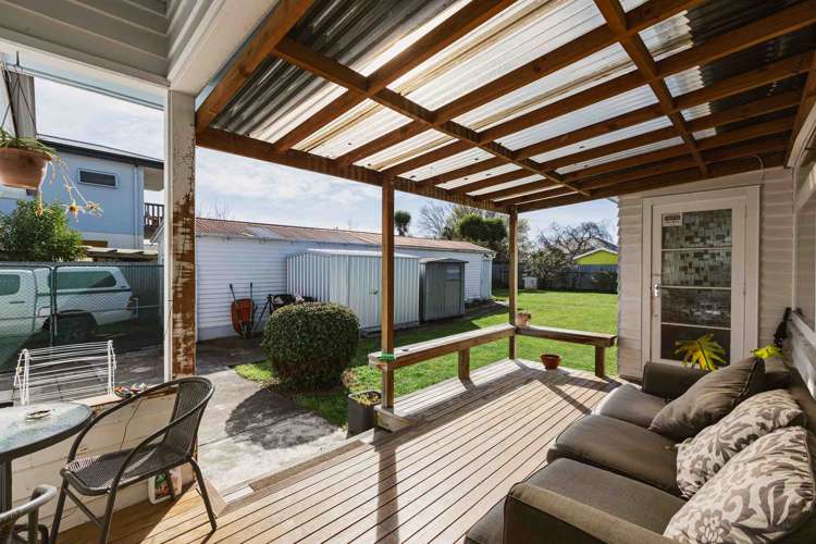 812 Lyell Street Akina_17