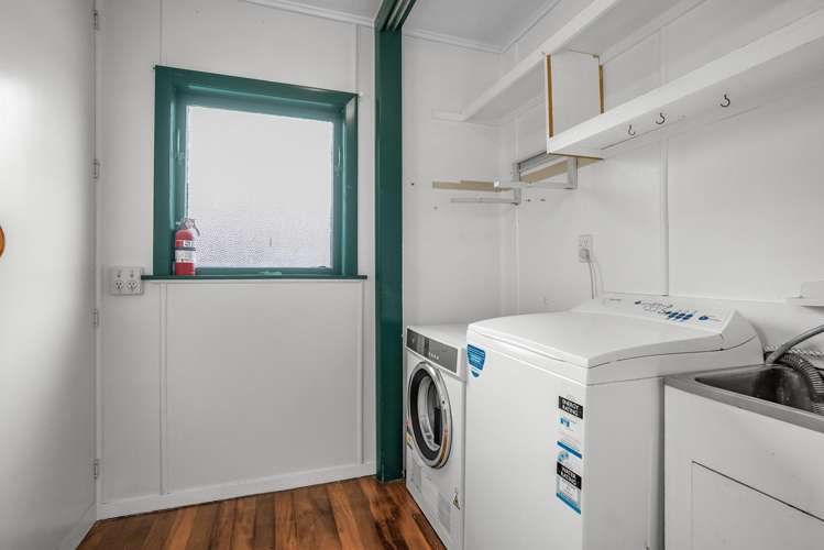 66 Wainuiomata Road Wainuiomata_10