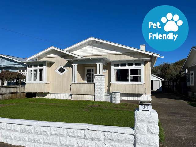 Spacious Villa In Great Location!