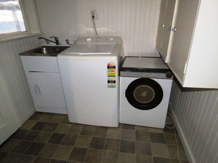 42 Main Street Reefton_8