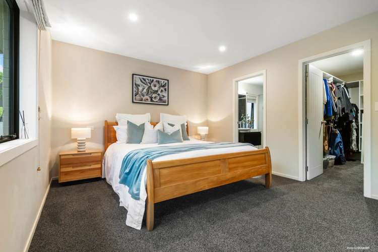 139 Chamberlain Road Bombay_10