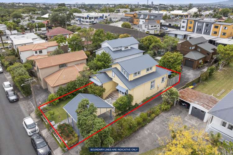 6 Valley Road Northcote_24