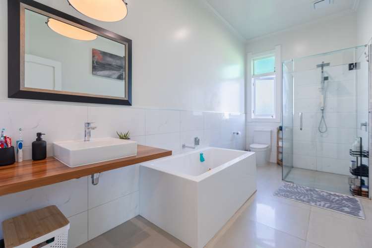 41 Racecourse Road Waipukurau and Surrounds_12