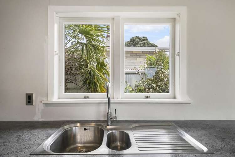 8 Nandana Drive Glen Eden_10