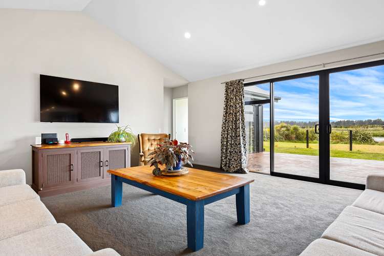 99 Tiritiri Moana Drive Pegasus_10