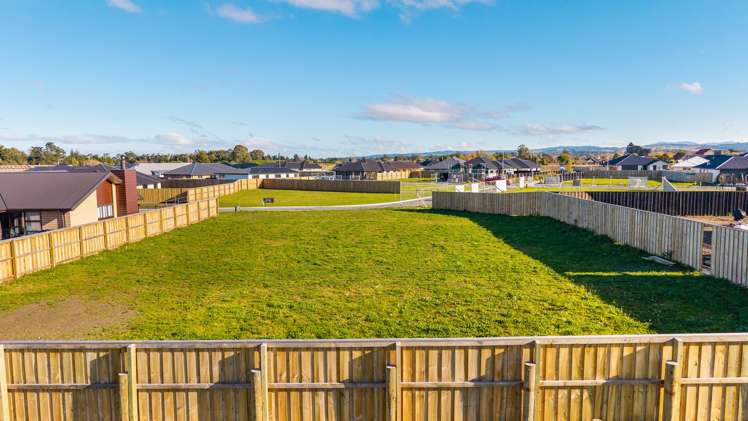 1 Frank Lane Amberley_10