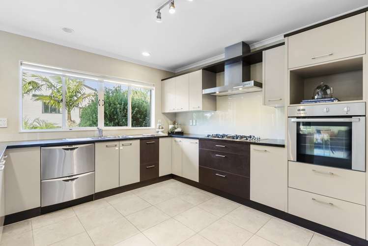 115 Pine Harbour Parade Beachlands_5