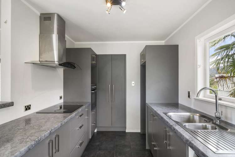 8 Nandana Drive Glen Eden_9