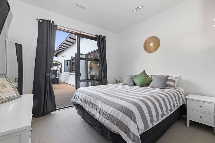 6 Paul Street Pukehangi_21