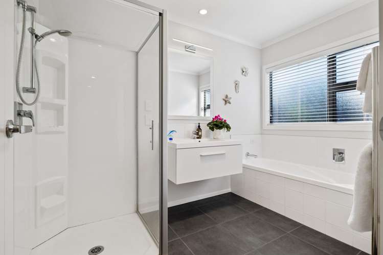 25 Chestnut Close Kelvin Grove_15