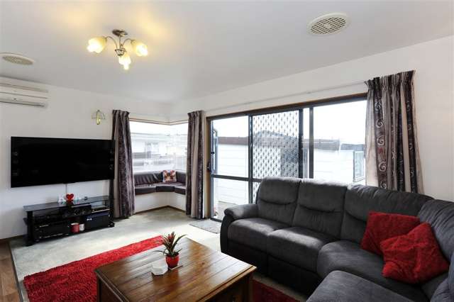 2/5 Tainui Street Stoke_3