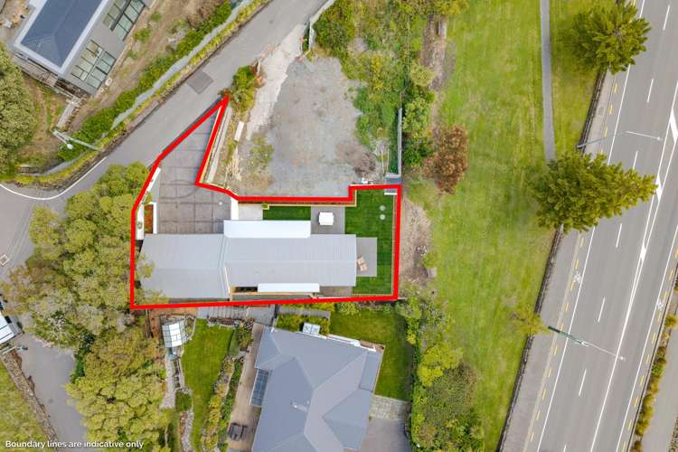 2/1 The Brae Mt Pleasant_31