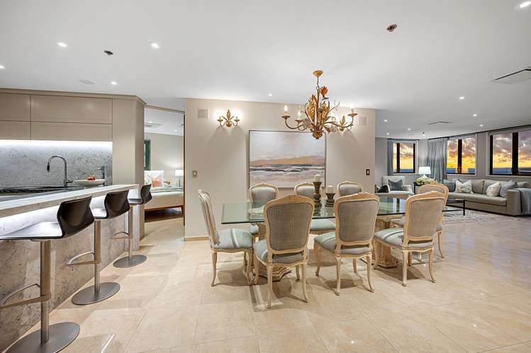 6b/173 Hurstmere Road Takapuna_12