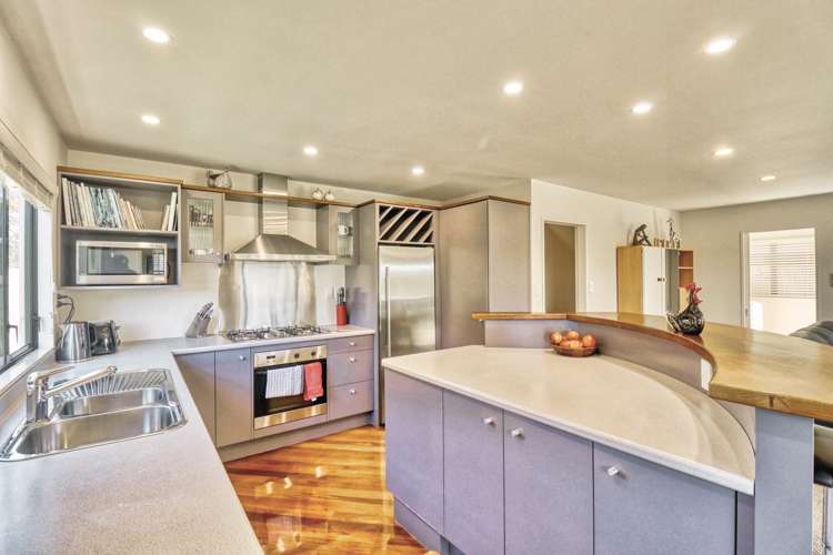 28b James Cook Drive Whitby_4