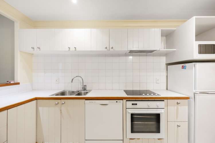 1a/16 The Terrace Wellington Central_6