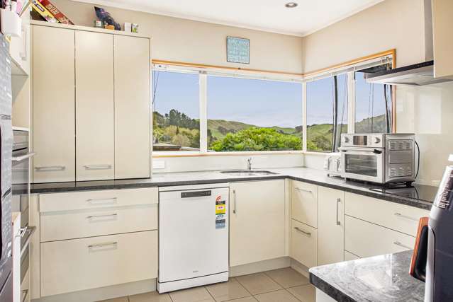 62 Churchill Drive Taradale_2