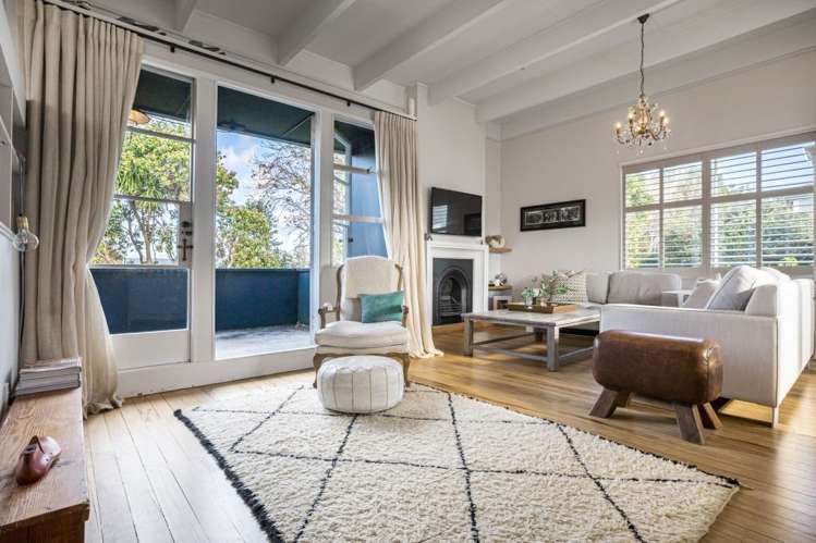 2/13 Waitemata Road Hauraki_7