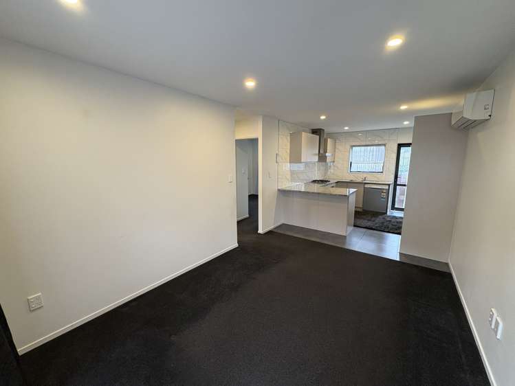 1/94 Waimumu Road Massey_1