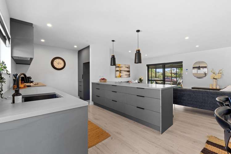 2/99 Riverside Road Orewa_11
