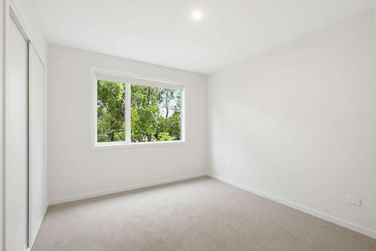 6 Homestead Avenue Stoke_14