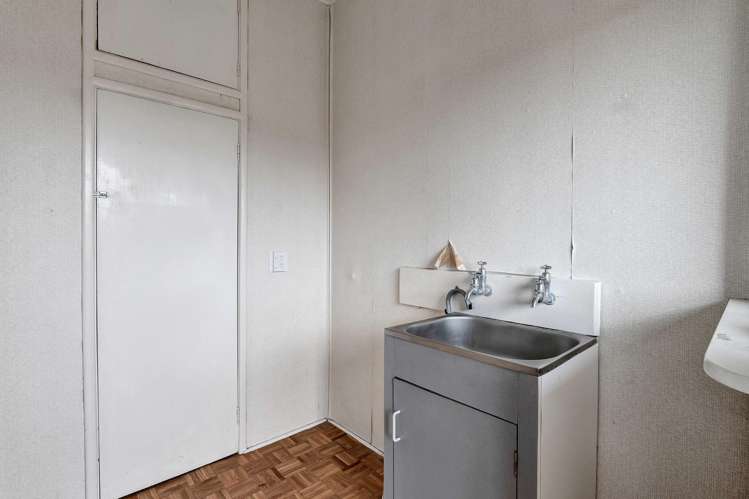 7 Tarahua Road Vogeltown_13