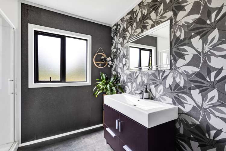 20 Kiri Road Opunake_21