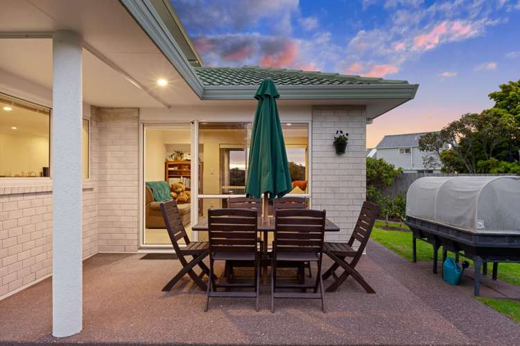 6 Settlers Grove Orewa_11