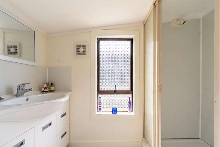 9 High Street Milton_15