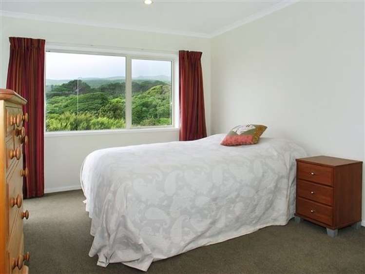 19 Gray Street Pukerua Bay_16