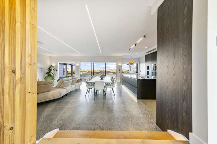 21 Aileron Rise_5