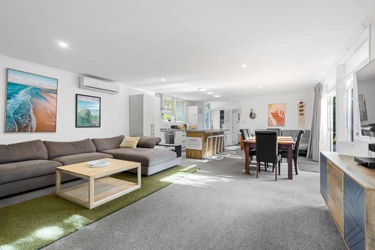 2/19 Kotare Street Hilltop_13